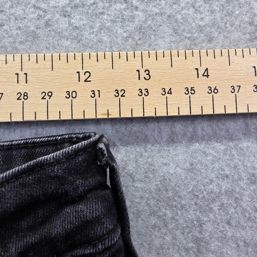 HM Women Black Distressed HighWaisted DenimJean Shorts Size 4 Raw Hem Distressed